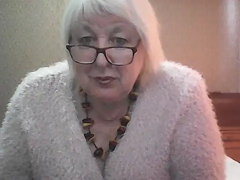 Alexia64231 online show from September 27, 2025, 5:56 am