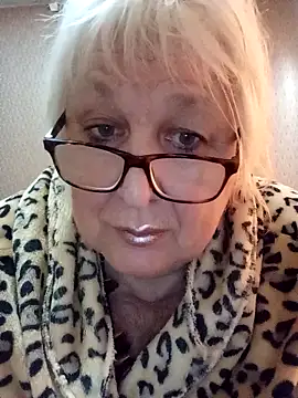 Alexia64231 online show from October 28, 2025, 7:34 am