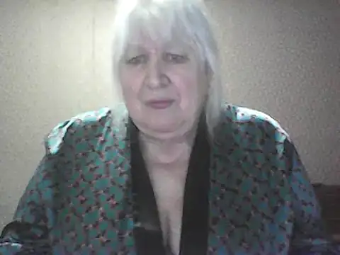 Alexia64231 online show from April 17, 2026, 1:25 pm