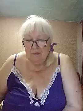 Snapshot of Alexia64231 chatting on July 1, 2026, 3:45 pm Alexia64231 online show from July 1, 2026, 3:45 pm