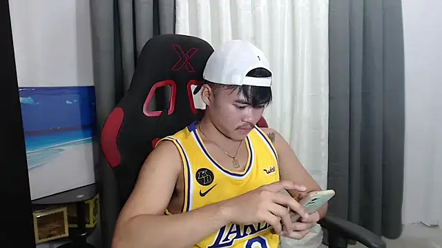 Snapshot of hot_emman chatting on September 18, 2025, 8:27 am hot emman online show from September 18, 2025, 8:27 am