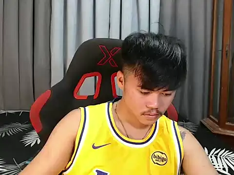 Snapshot of hot_emman chatting on October 7, 2025, 4:53 am hot emman online show from October 7, 2025, 4:53 am