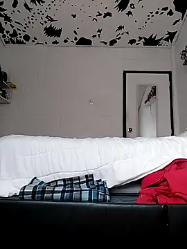 Snapshot of oxxy_jean chatting on June 16, 2026, 12:19 pm oxxy jean online show from June 16, 2026, 12:19 pm