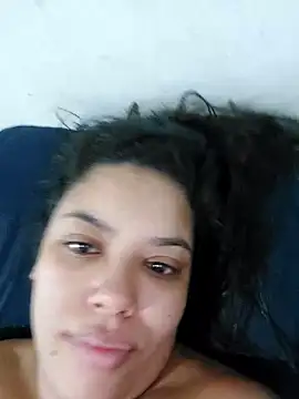 Snapshot of biancaalvess chatting on May 7, 2026, 9:25 am biancaalvess online show from May 7, 2026, 9:25 am