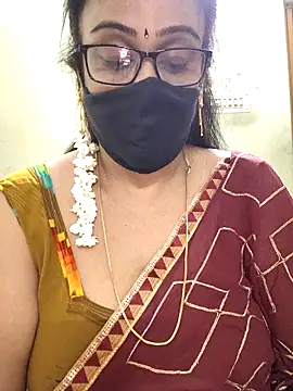 sweet-lotus online show from March 23, 2026, 5:44 am