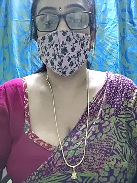 sweet-lotus online show from April 10, 2026, 7:51 pm