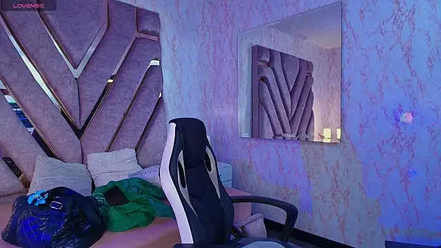 redd pandaa online show from April 7, 2026, 3:29 am