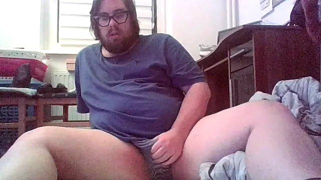 chubbyDavid1998 online show from December 22, 2025, 10:51 pm