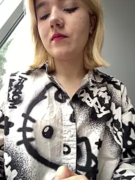 Cherry   Blossom online show from September 22, 2025, 10:28 am