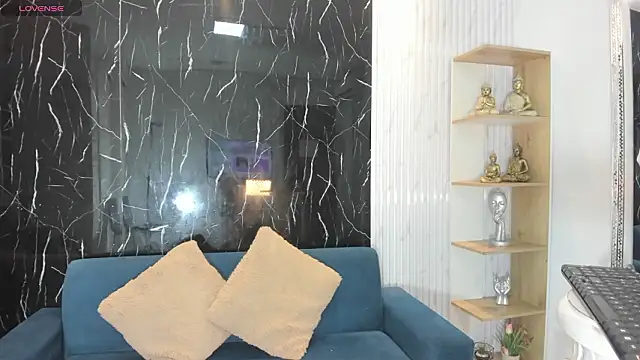 Nini Beyker online show from March 28, 2026, 12:27 pm