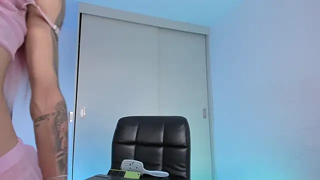 Snapshot of _Alicerosee chatting on October 27, 2025, 9:08 pm Alicerosee online show from October 27, 2025, 9:08 pm