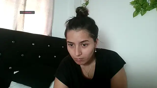 Snapshot of abella-lemus chatting on March 10, 2026, 8:36 pm abella-lemus online show from March 10, 2026, 8:36 pm