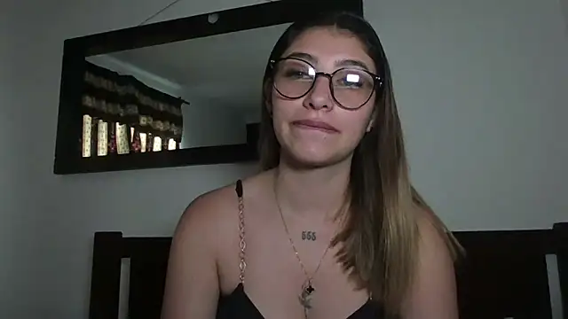AriaBliss- online show from May 19, 2026, 7:09 pm