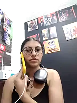 AriaBliss- online show from May 28, 2026, 7:33 pm