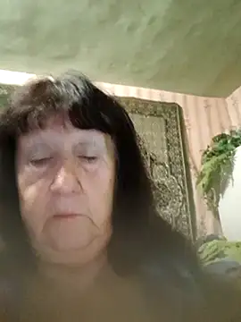 CrystalLime6411 online show from October 22, 2025, 2:56 am