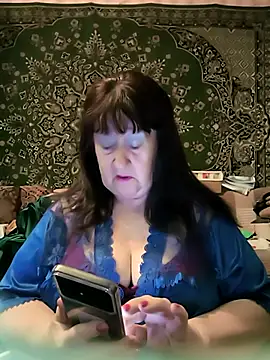 Snapshot of CrystalLime6411 chatting on April 18, 2026, 3:16 pm CrystalLime6411 online show from April 18, 2026, 3:16 pm