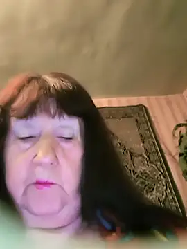 Snapshot of CrystalLime6411 chatting on April 28, 2026, 4:45 pm CrystalLime6411 online show from April 28, 2026, 4:45 pm