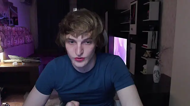 Playersuperstar online show from March 25, 2026, 8:15 pm