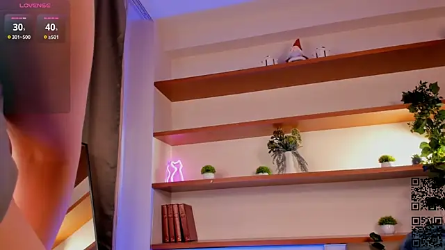 CarolSutton online show from October 17, 2025, 3:03 pm