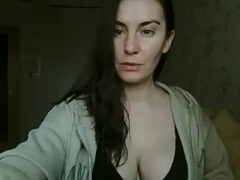 KatalinaQE online show from October 6, 2025, 9:18 am