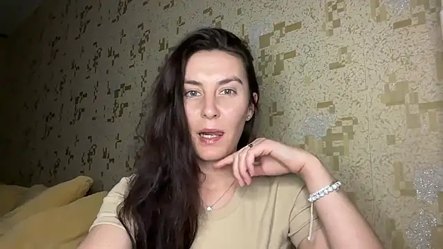 KatalinaQE online show from February 8, 2026, 5:49 pm