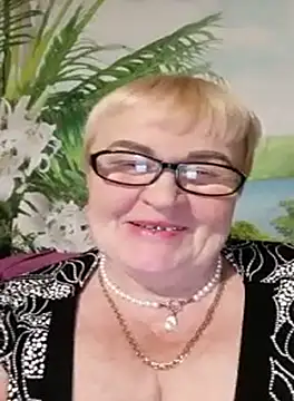 VioletSweet5566 online show from September 24, 2025, 6:00 pm