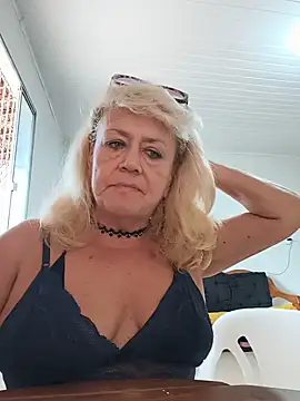 Snapshot of Belladama61 chatting on May 22, 2026, 11:27 am Belladama61 online show from May 22, 2026, 11:27 am