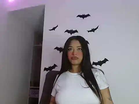 reina reina online show from October 29, 2025, 10:11 pm