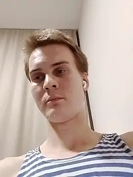 FelixxxTwink online show from September 18, 2025, 6:21 pm