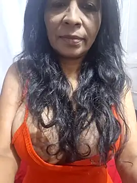 floresblancas online show from December 13, 2025, 8:36 pm