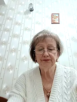 AlikaSwan5821 online show from November 26, 2025, 7:59 pm