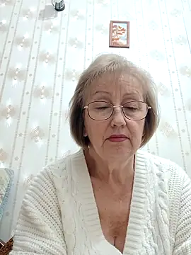 AlikaSwan5821 online show from December 13, 2025, 8:47 pm