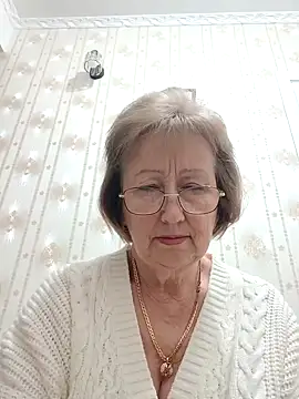 AlikaSwan5821 online show from February 20, 2026, 1:55 pm