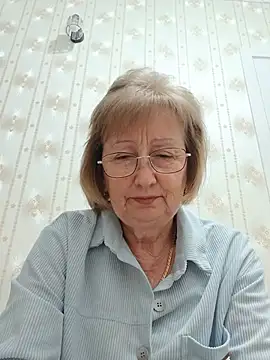 Snapshot of AlikaSwan5821 chatting on May 18, 2026, 6:47 pm AlikaSwan5821 online show from May 18, 2026, 6:47 pm