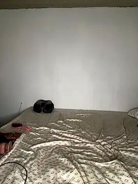  foreigntitts online show from November 4, 2025, 12:26 pm