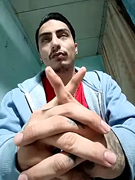 Snapshot of Fernand27-07 chatting on April 13, 2026, 12:05 am Fernand27-07 online show from April 13, 2026, 12:05 am