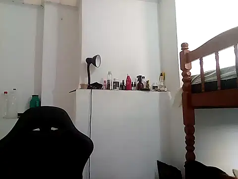 moreno25centimetro online show from October 5, 2025, 10:35 am