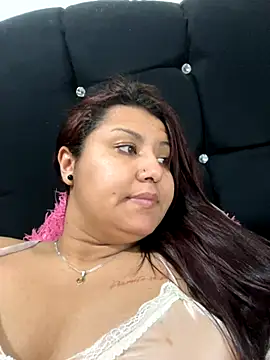 naomy26 online show from September 18, 2025, 5:31 am