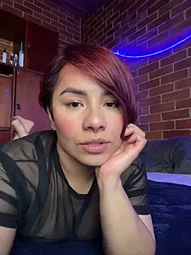 alejandra prk26 online show from September 21, 2025, 3:35 pm