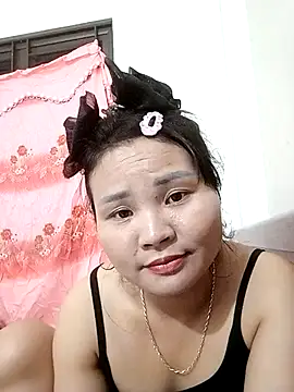 Heulwen-22 online show from November 3, 2025, 12:06 pm