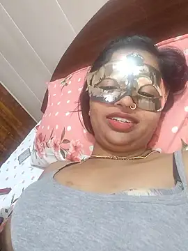 Snapshot of Radhika_01 chatting on March 14, 2026, 5:35 am Radhika 01 online show from March 14, 2026, 5:35 am