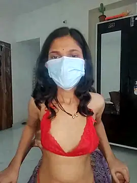 Shivani2002 online show from April 22, 2026, 9:55 am