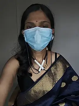 Snapshot of Shivani2002 chatting on June 4, 2026, 9:37 am Shivani2002 online show from June 4, 2026, 9:37 am