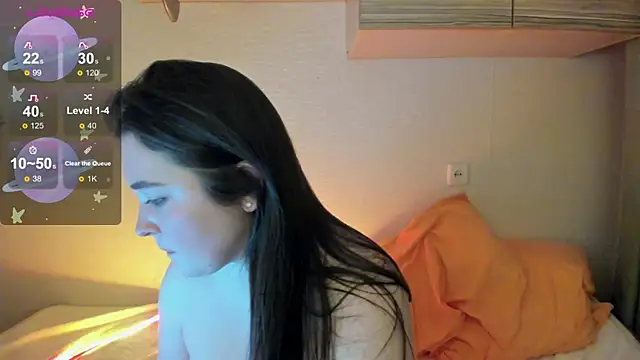 Alice next door online show from December 22, 2025, 4:48 pm