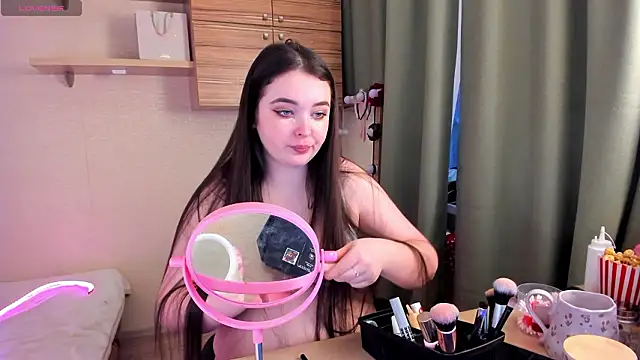 Alice next door online show from February 9, 2026, 2:21 pm