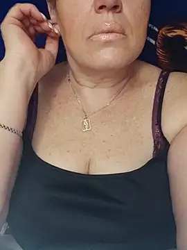 SkyInEyes4761 online show from September 22, 2025, 6:32 pm