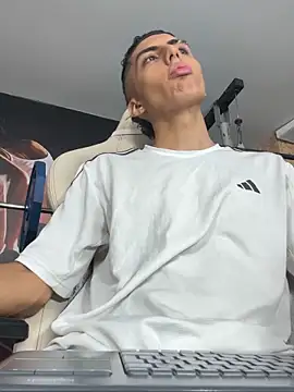 Mister Obsession online show from September 26, 2025, 7:07 pm