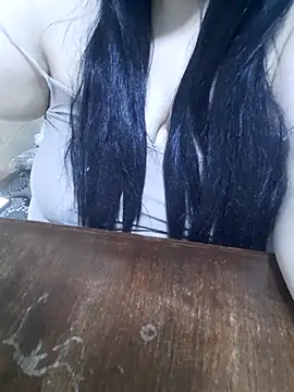 Madam-bezoul- online show from September 23, 2025, 10:35 pm