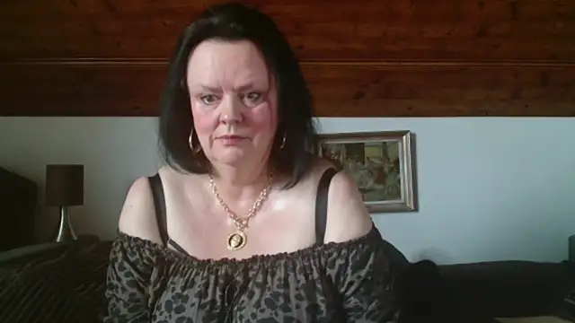 TiffanyMature online show from September 30, 2025, 8:08 am