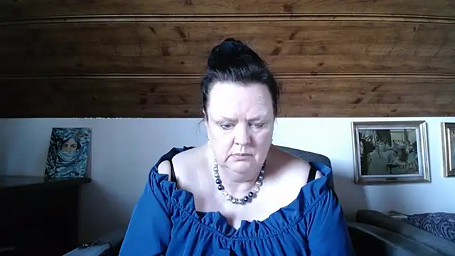 Snapshot of TiffanyMature chatting on April 29, 2026, 5:30 pm TiffanyMature online show from April 29, 2026, 5:30 pm